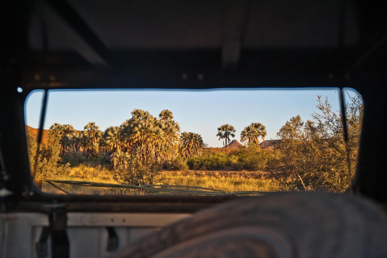 Palmwag Campsite Екстериор снимка
